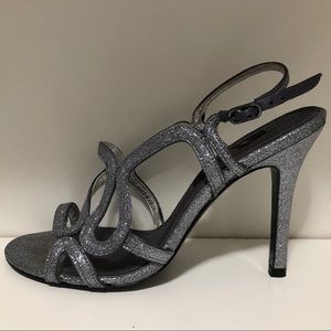 ✨Sparkly Heeled Sandals✨